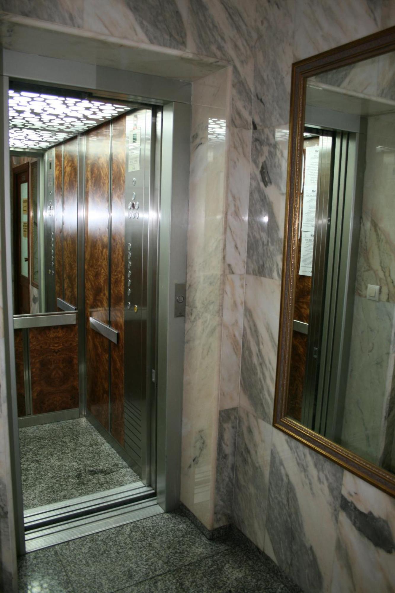 Rincon Extremeno Hotel Plasencia Exterior photo