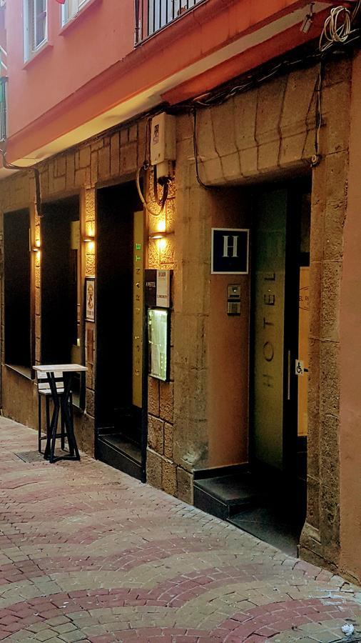 Rincon Extremeno Hotel Plasencia Exterior photo